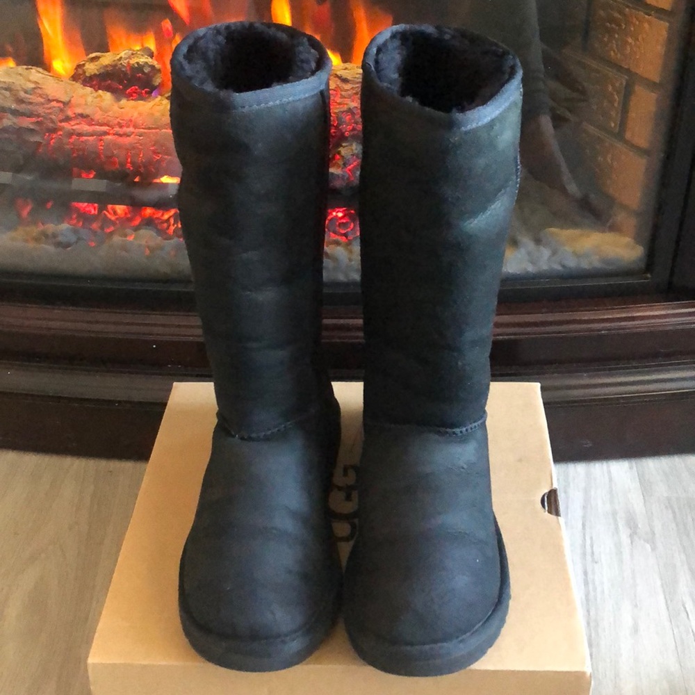Black Classic Tall UGGS